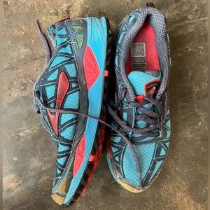 Brooks Cascadia women’s trail running shoes